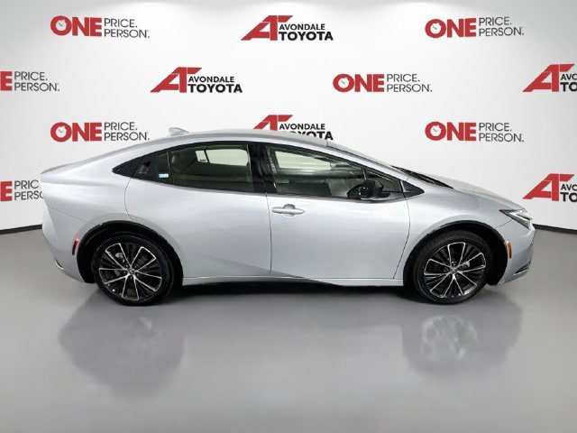 Certified 2025 Toyota Prius XLE FWD image 9