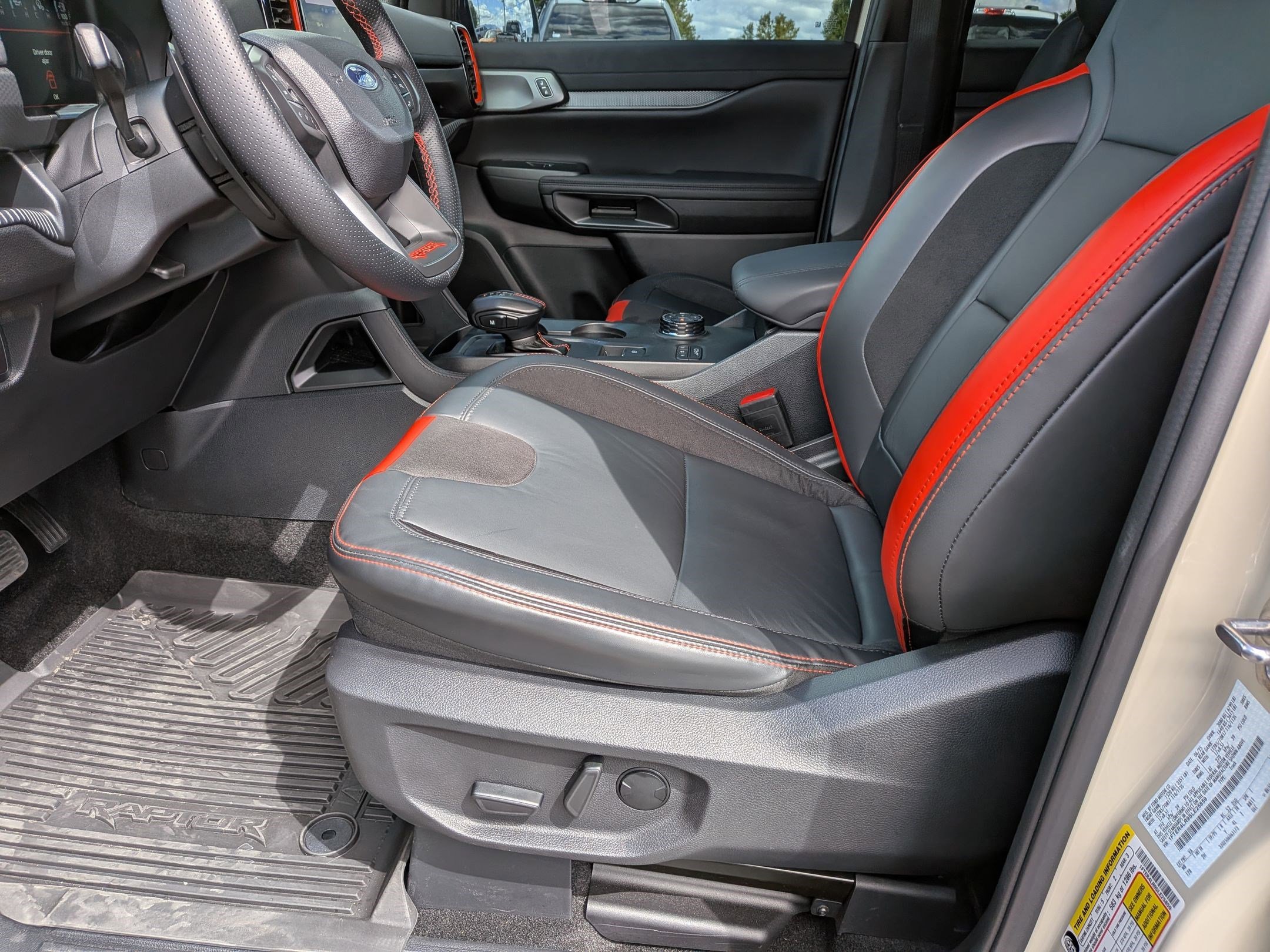 Certified 2025 Ford Ranger Raptor AWD/4WD image 19