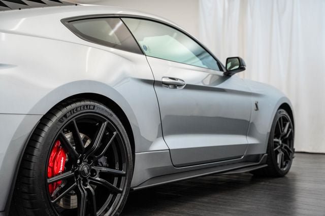 Used 2021 Ford Mustang Shelby GT500 w/ Technology Package RWD image 29