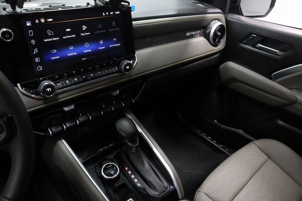 Used 2026 Chevrolet Colorado ZR2 w/ Technology Package image 32