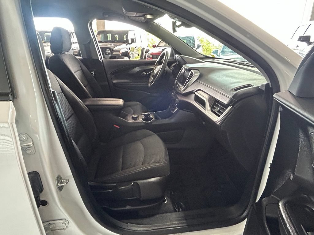 Used 2023 GMC Terrain SLE w/ Driver Convenience Package FWD image 36