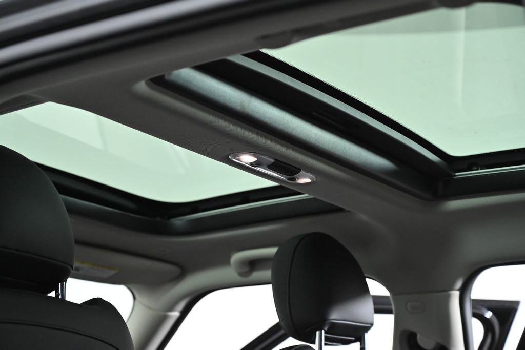 Certified 2023 MINI Cooper Clubman S image 32