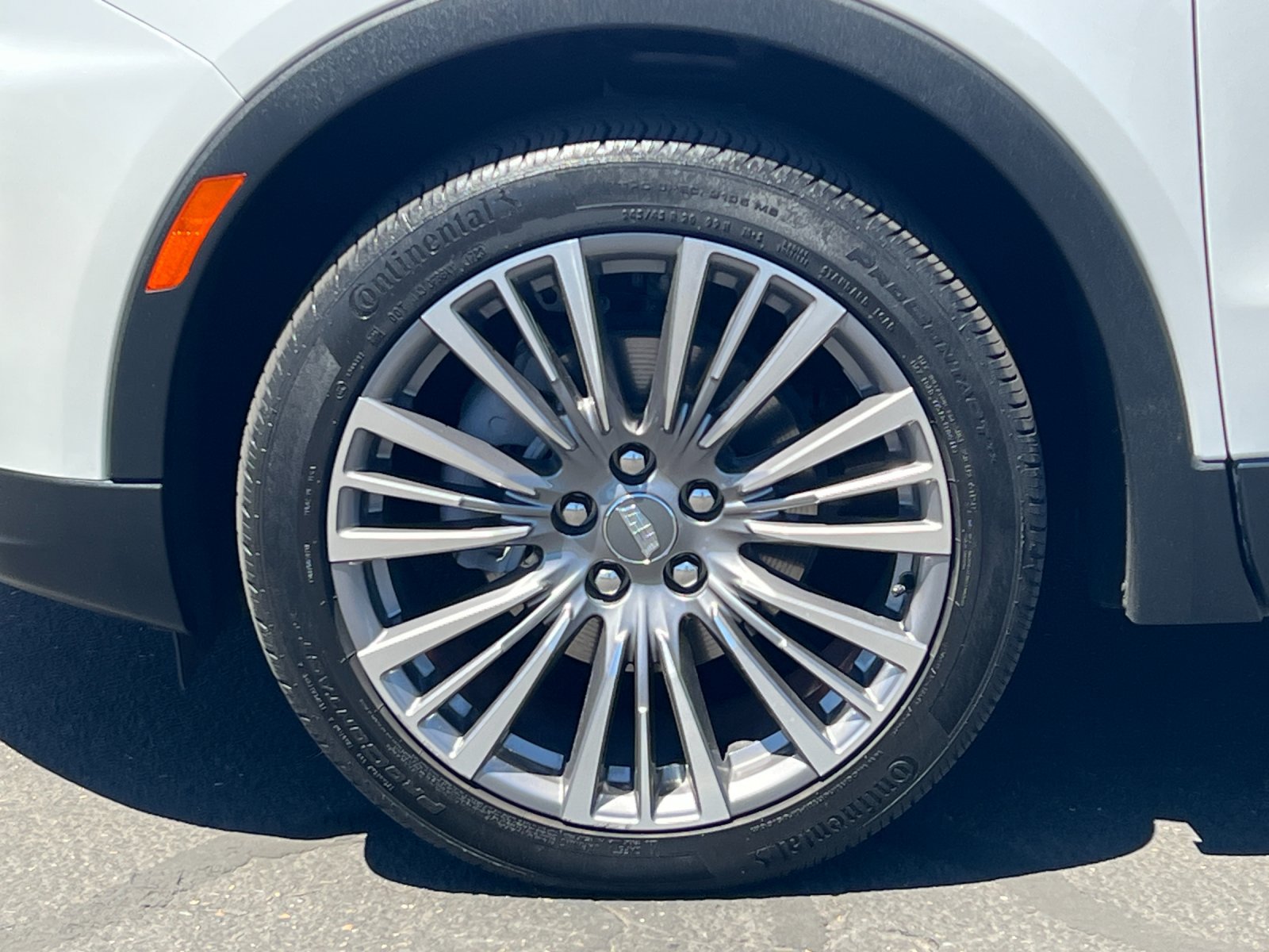 Certified 2024 Cadillac XT4 Premium Luxury FWD image 27