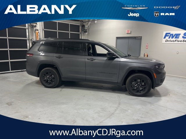 Used 2025 Jeep Grand Cherokee L Altitude
