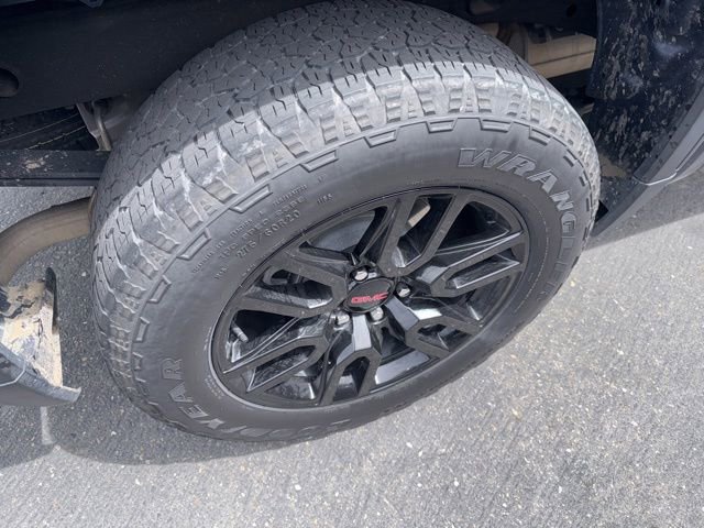 Used 2023 GMC Sierra 1500 Pro w/ Graphite Edition AWD/4WD image 3