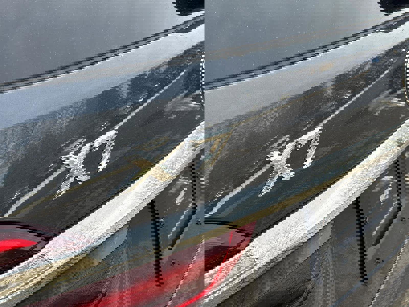 Used 2021 BMW X7 xDrive40i w/ Cold Weather Package image 10