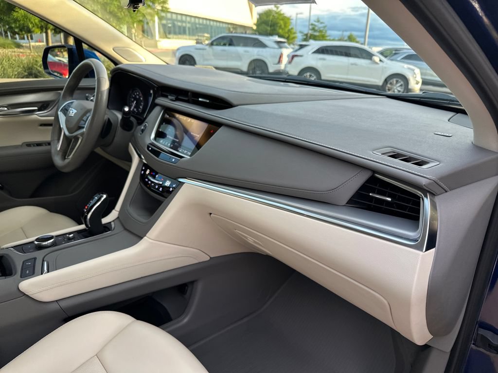 Used 2024 Cadillac XT5 Premium Luxury w/ Technology Package FWD image 37