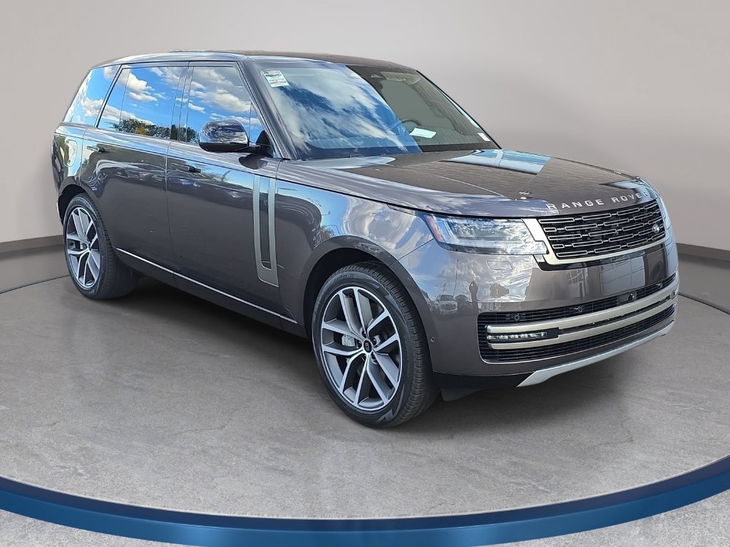 New 2027 Land Rover Range Rover Long Wheelbase SE AWD/4WD image 3