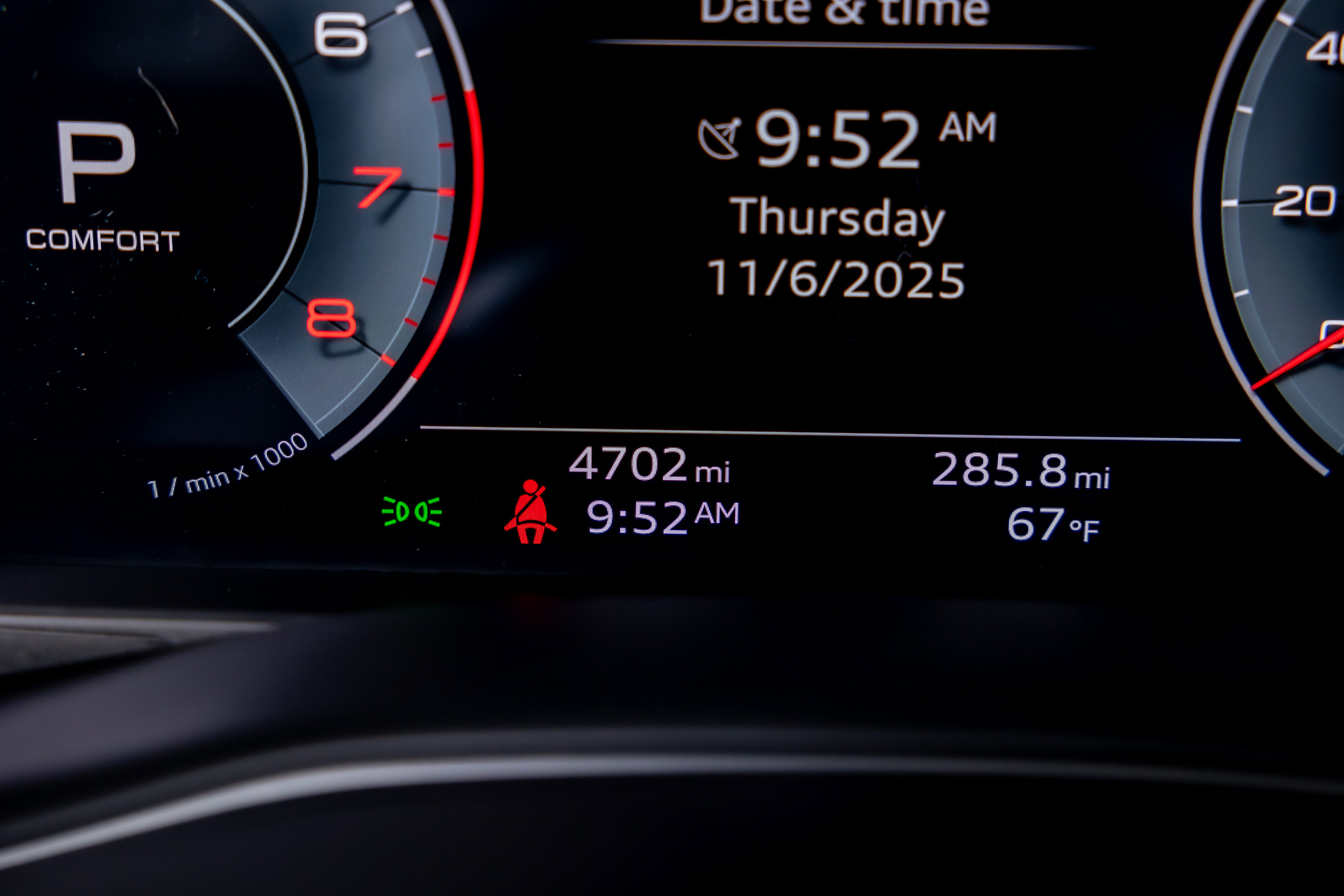 Used 2025 Audi Q8 Prestige image 13