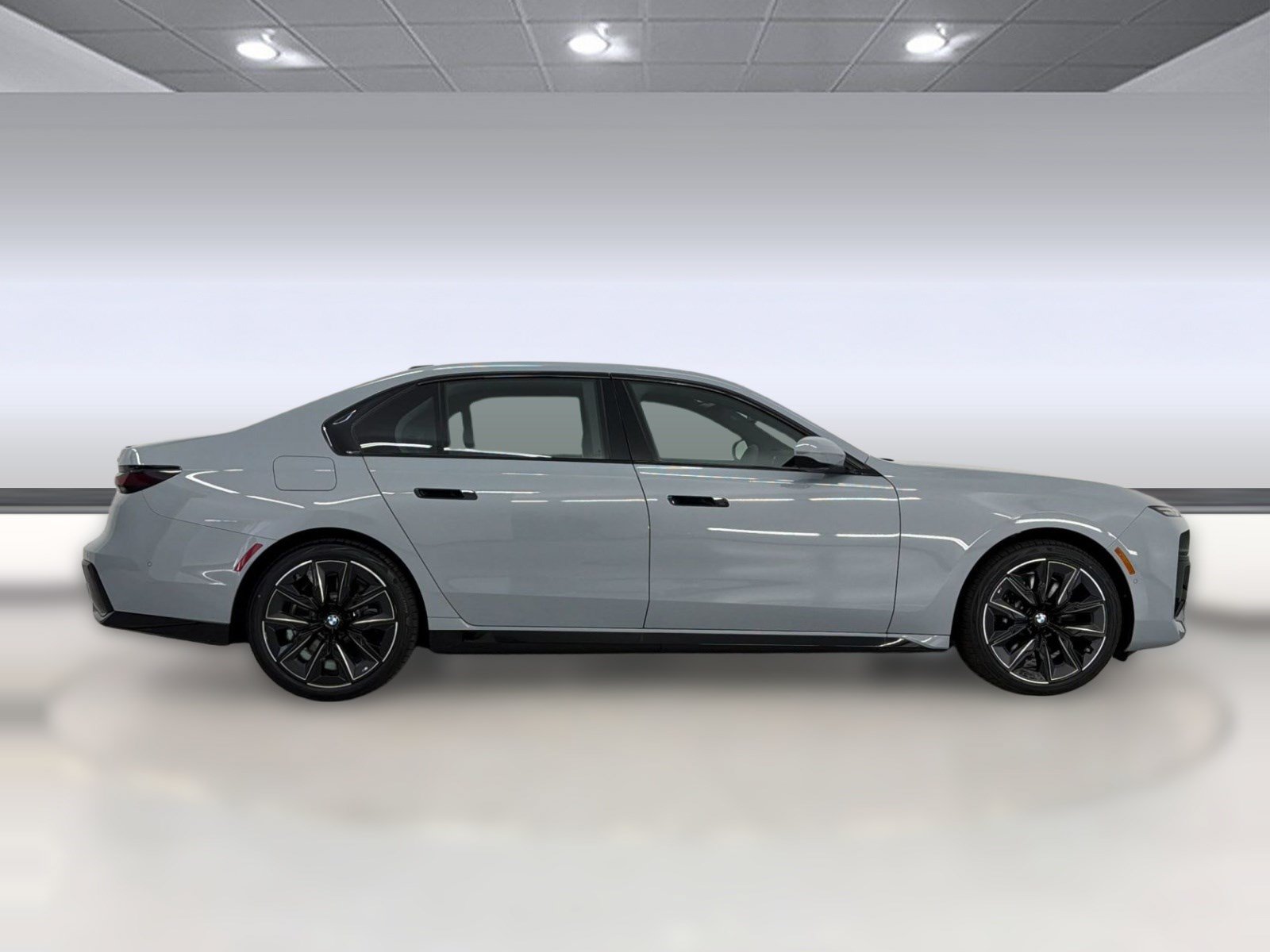 New 2026 BMW 740i xDrive AWD/4WD image 8