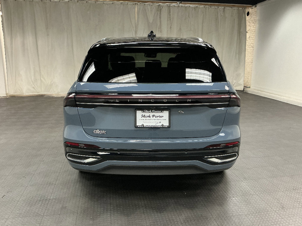 Used 2026 Lincoln Nautilus Reserve AWD/4WD image 6