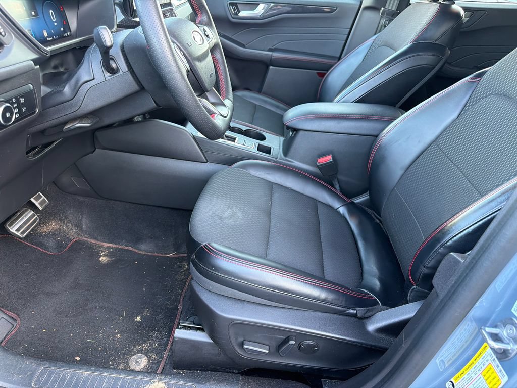 Used 2023 Ford Escape ST-Line Select w/ Tech Pack #2 AWD/4WD image 17