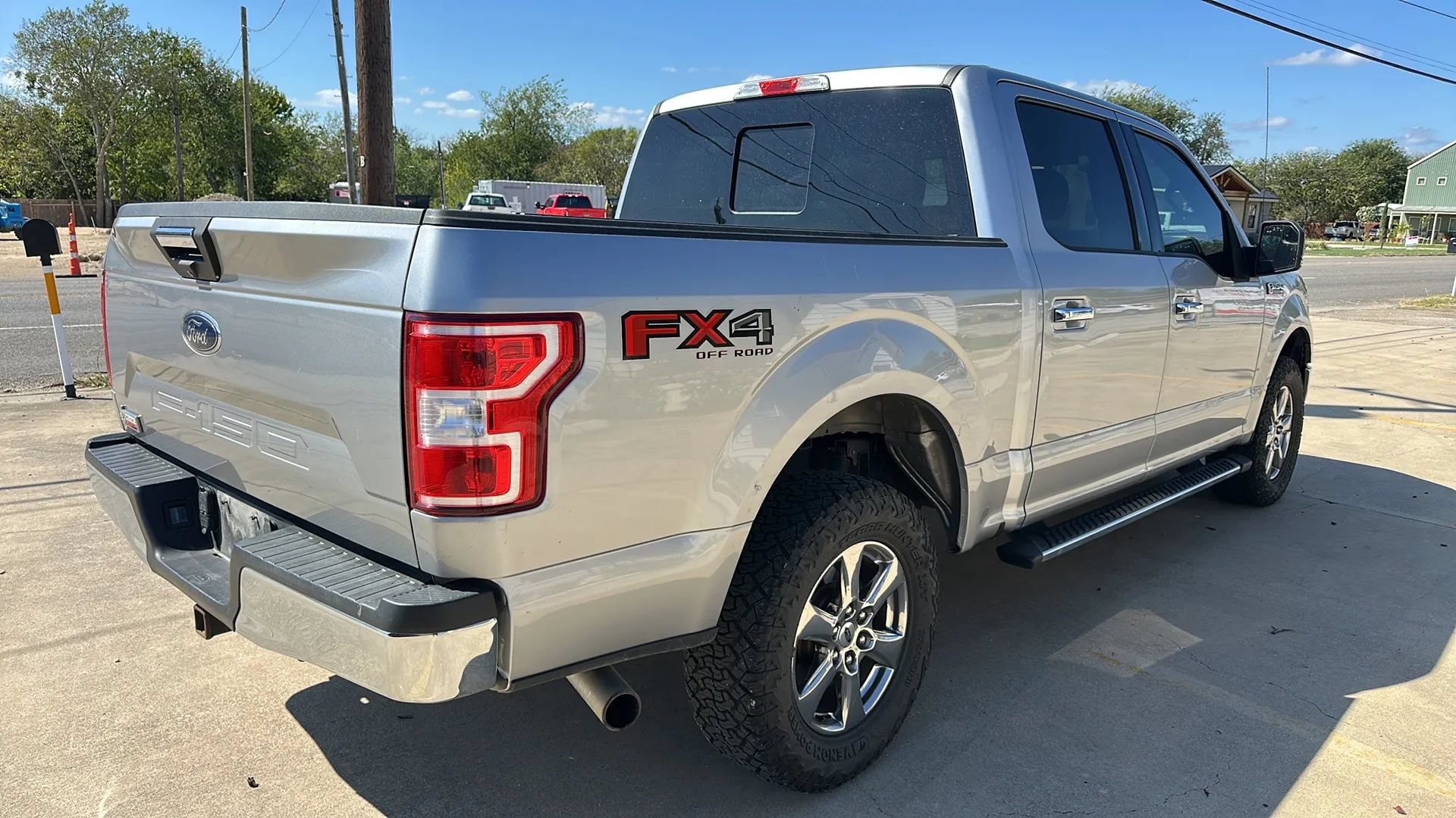 Used 2020 Ford F150 XLT w/ Equipment Group 302A Luxury AWD/4WD image 6