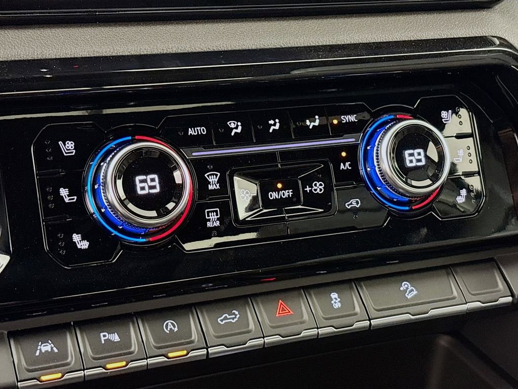 New 2026 GMC Sierra 1500 AT4 w/ AT4 Premium Package image 16