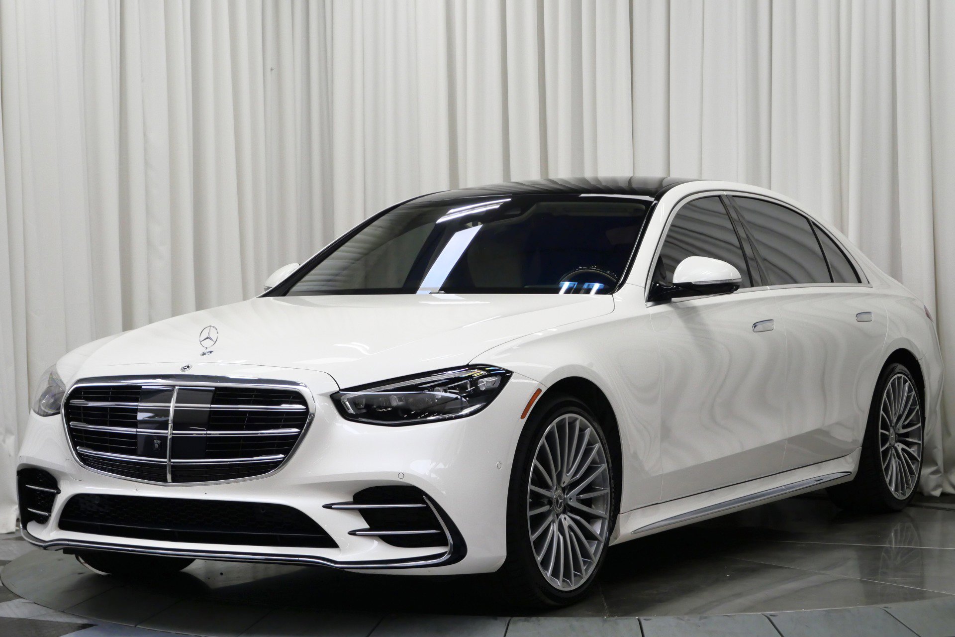 Used 2021 Mercedes-Benz S 580 4MATIC Sedan image 5