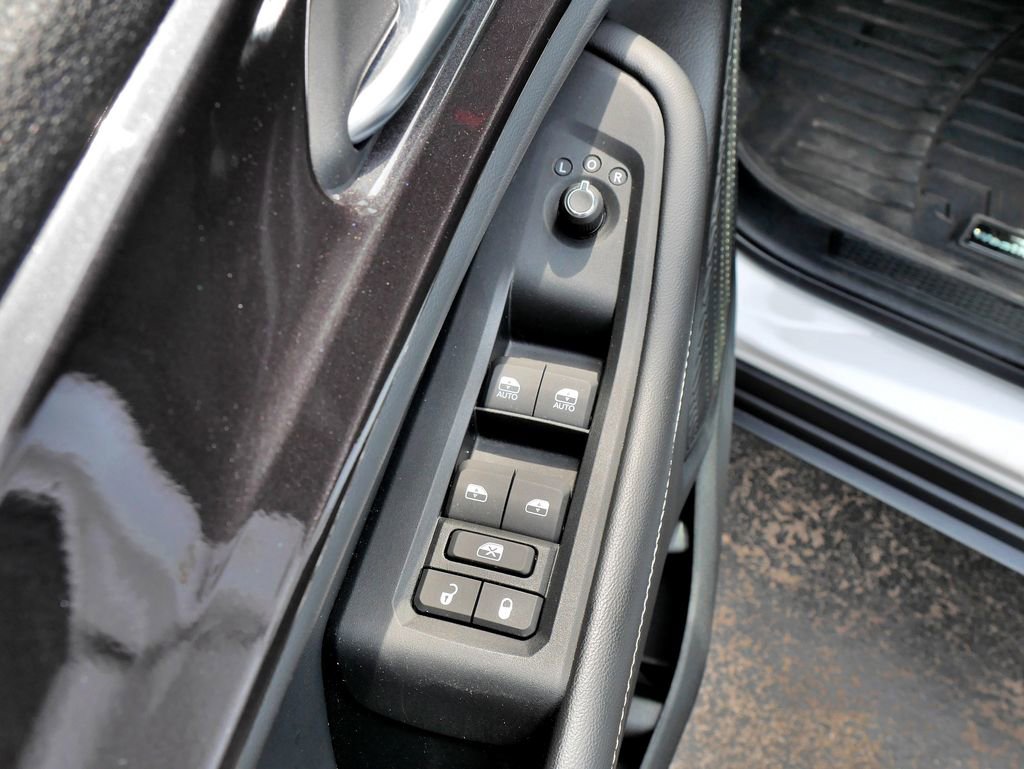Used 2023 Jeep Grand Cherokee Altitude image 22