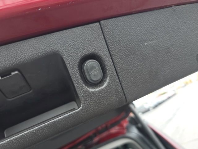 Used 2016 GMC Yukon SLT w/ Open Road Package image 64