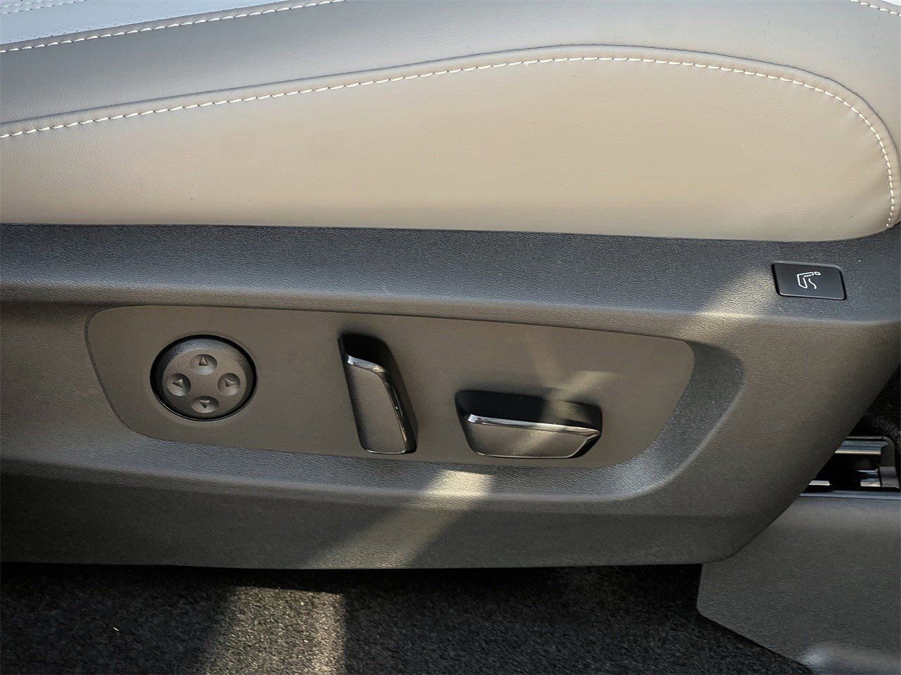 New 2026 INFINITI QX60 Autograph image 28