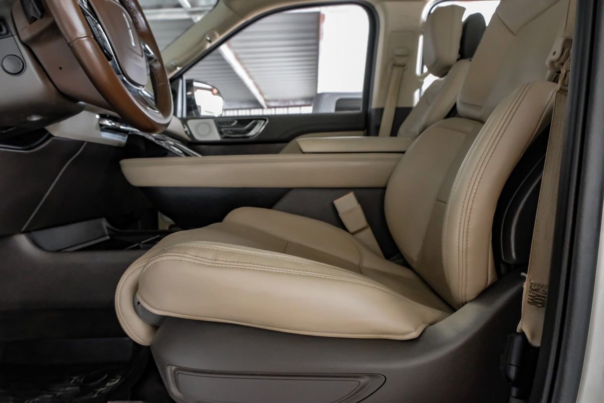 Used 2022 Lincoln Navigator L Reserve AWD/4WD image 30