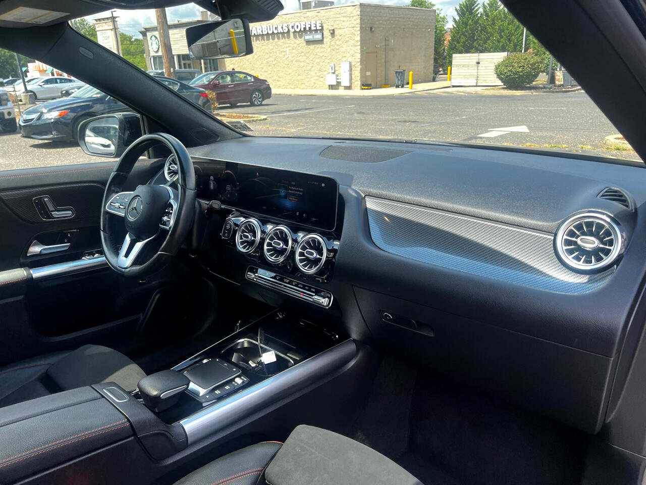 Used 2021 Mercedes-Benz GLA 250 4MATIC image 21