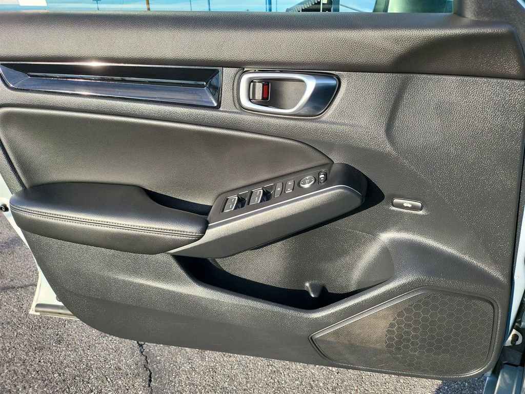 Used 2022 Honda Civic Touring image 15