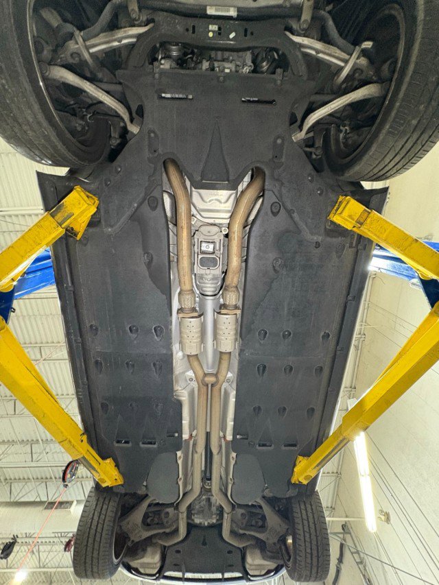 Used 2015 Bentley Flying Spur W12 image 91