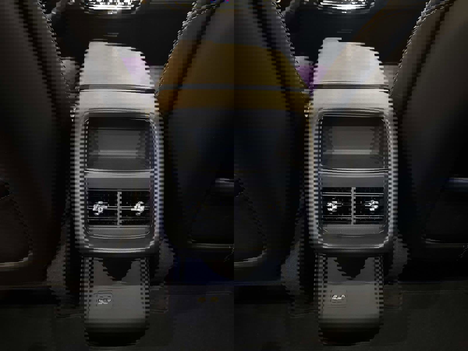 New 2025 Cadillac Lyriq Luxury image 13