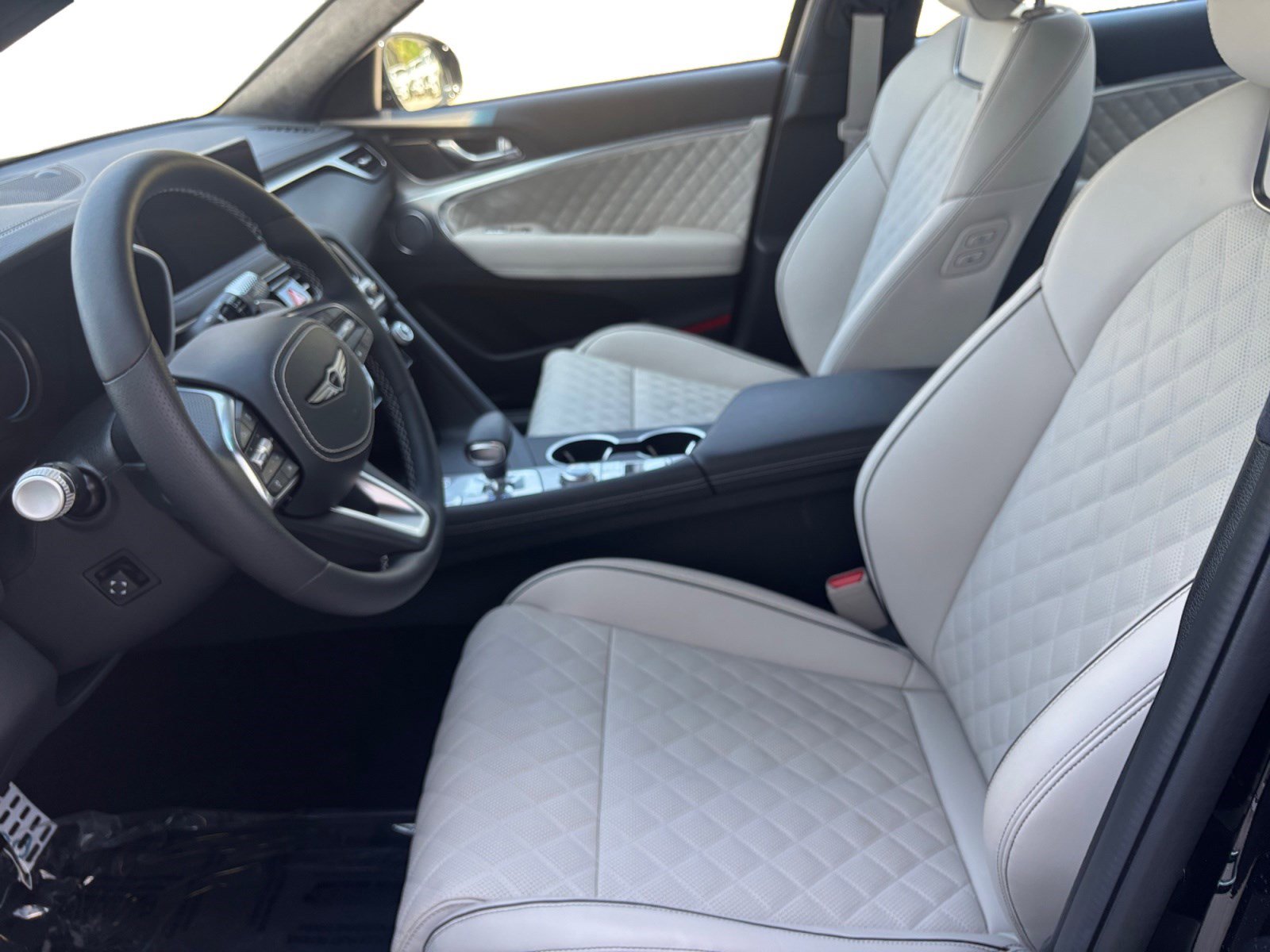 Used 2025 Genesis G70 3.3T Advanced w/ Sport Prestige Package image 9