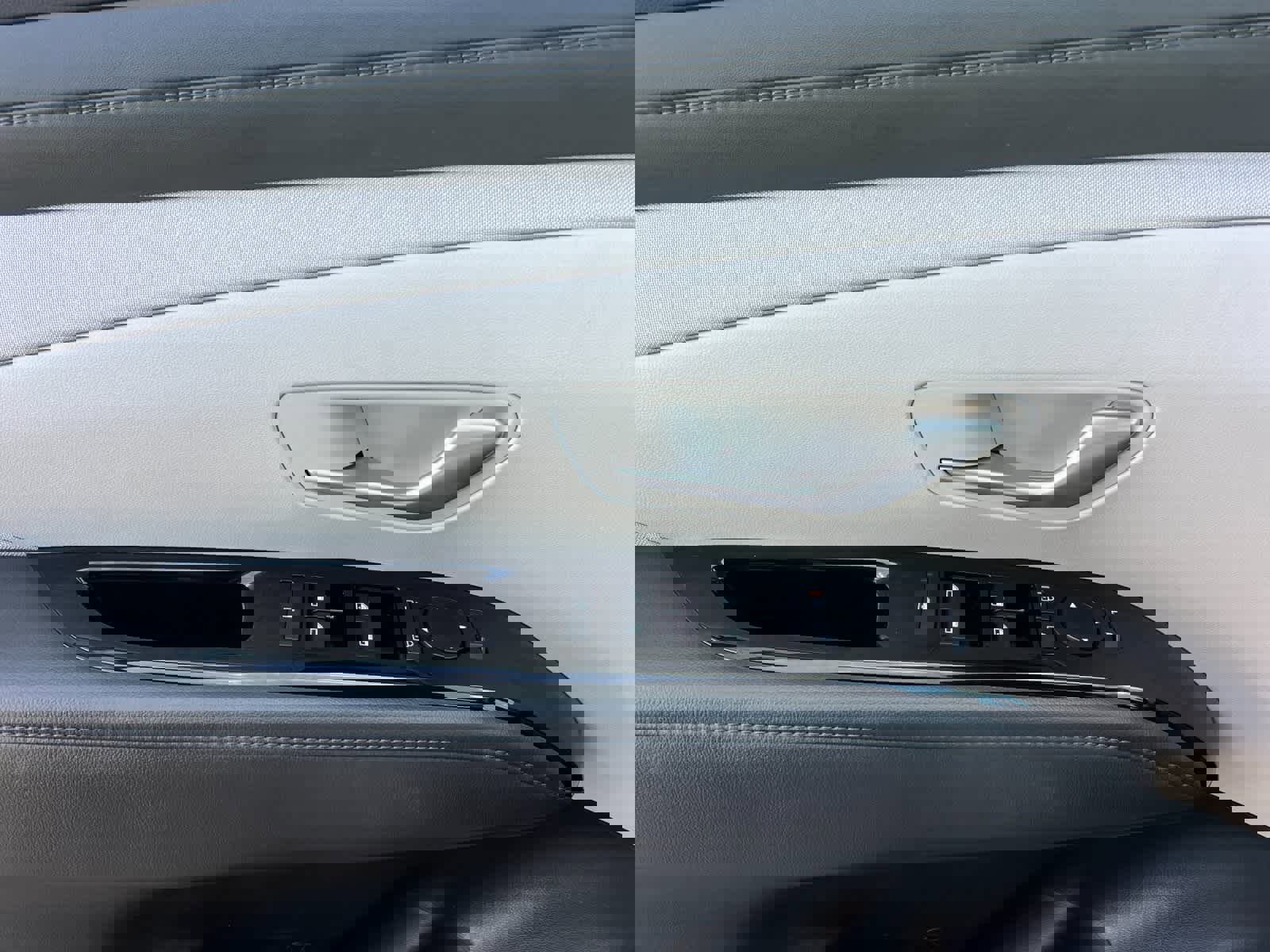 Certified 2025 Hyundai Tucson Limited image 13