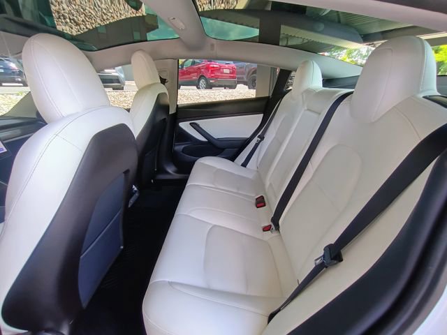 Used 2020 Tesla Model 3 Standard Range RWD image 54