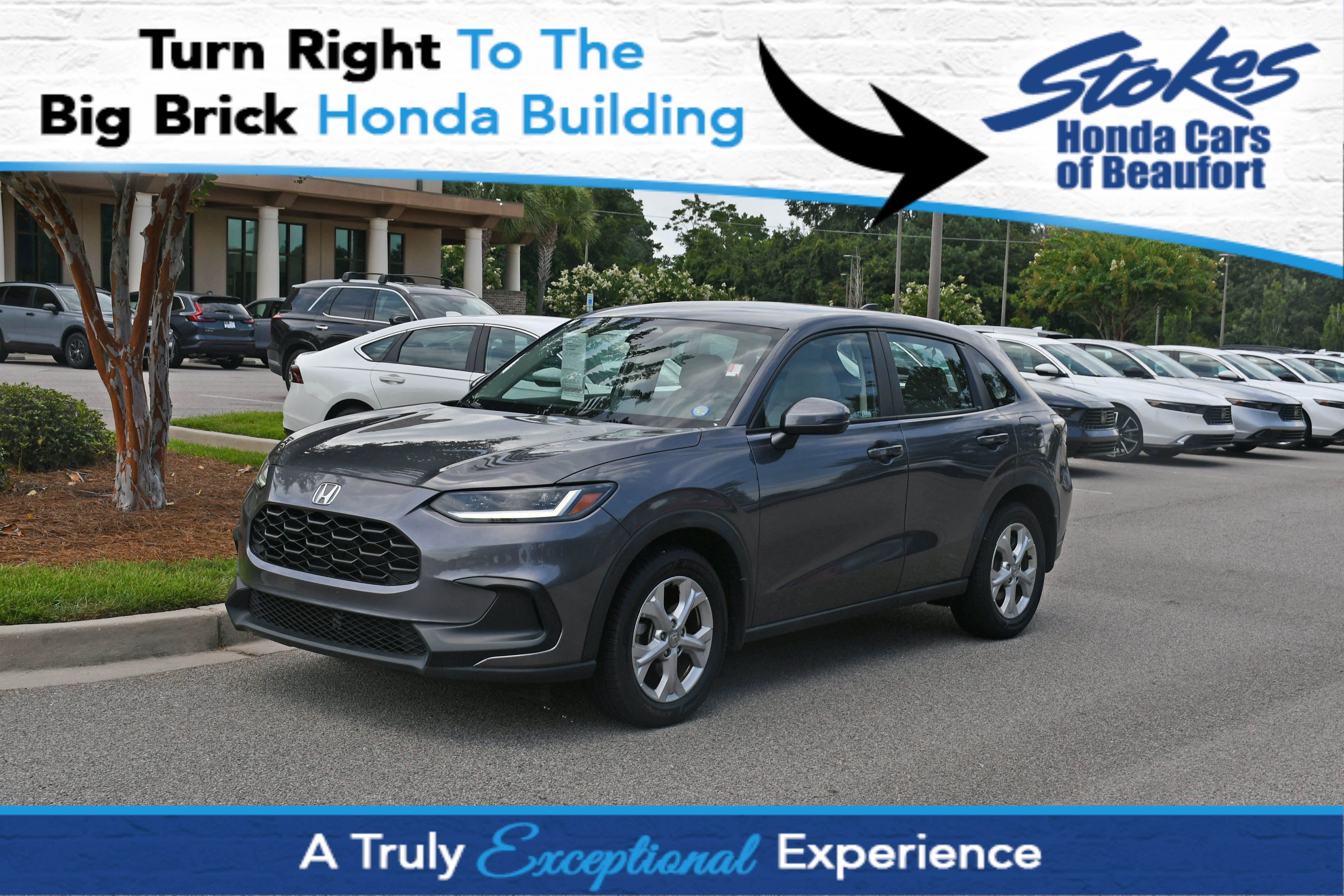 Used 2024 Honda HR-V LX image 1