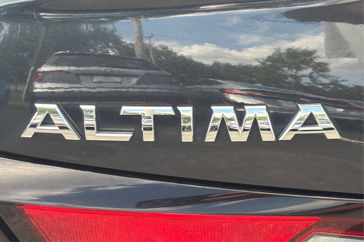 Used 2021 Nissan Altima 2.5 SV FWD image 24