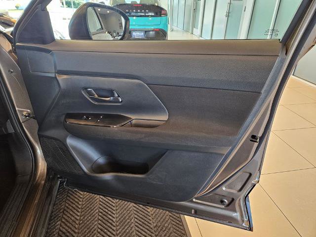 Certified 2025 Nissan Kicks S image 23