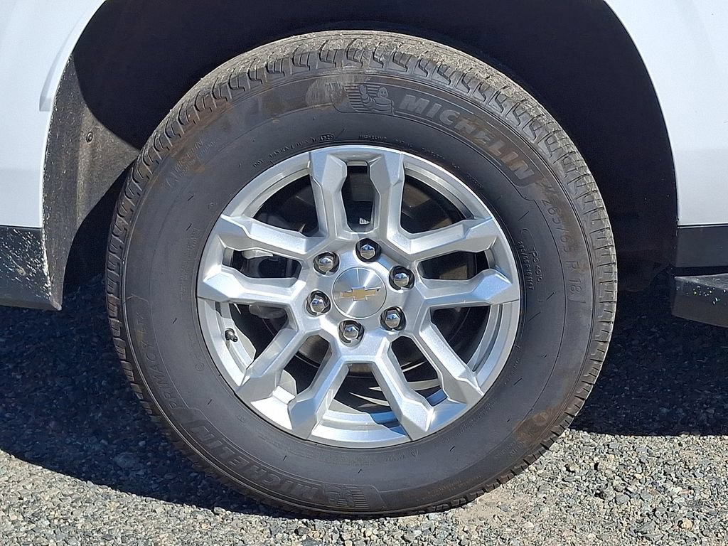 Used 2026 Chevrolet Suburban LT w/ Comfort Package AWD/4WD image 35