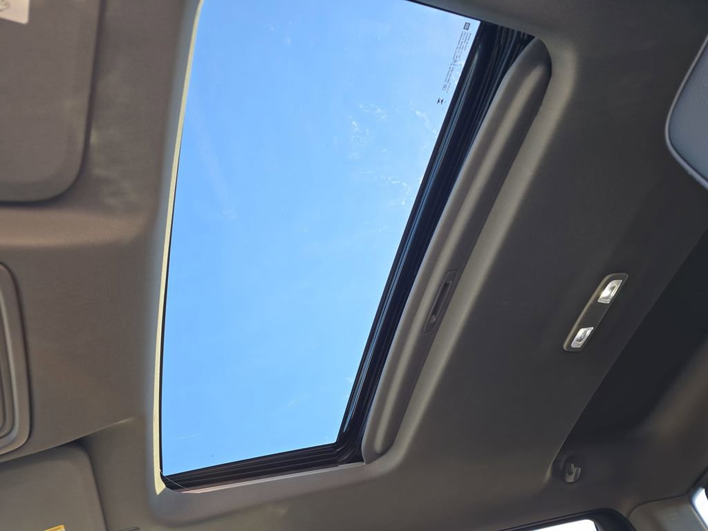 New 2026 GMC Sierra 1500 Denali w/ Denali Reserve Package AWD/4WD image 31