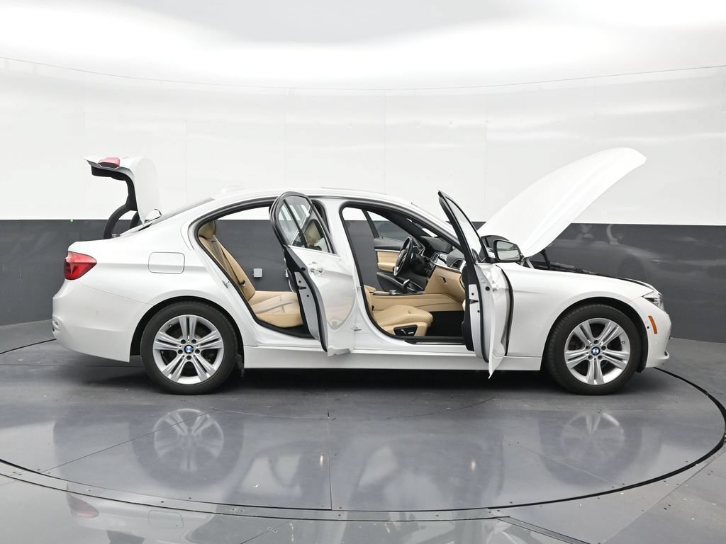 Used 2018 BMW 330i Sedan RWD image 29