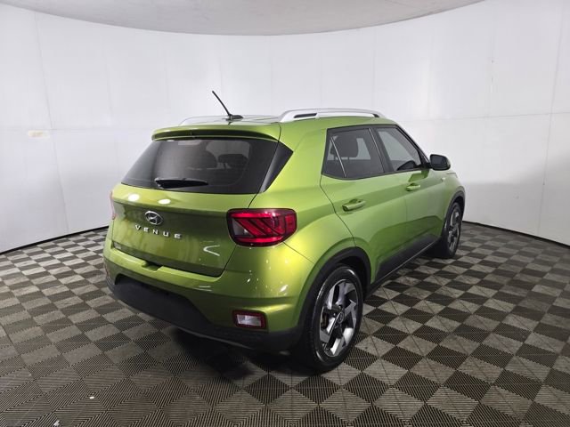 Used 2023 Hyundai Venue SEL image 5