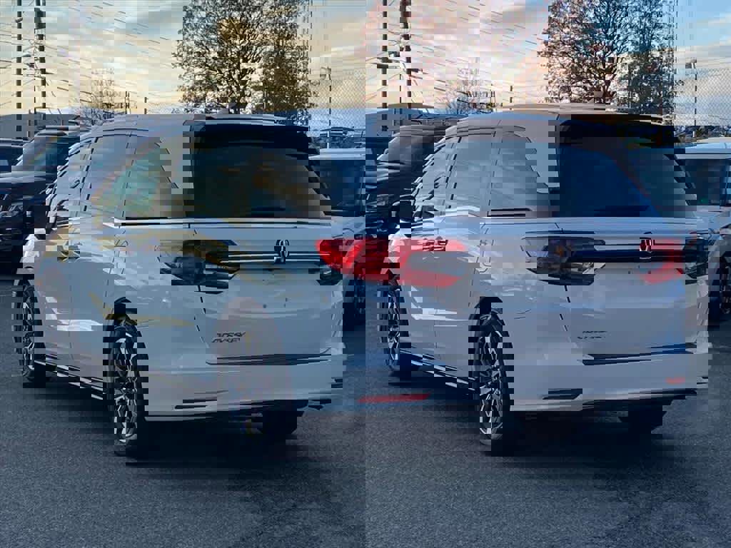 Used 2021 Honda Odyssey EX-L image 3