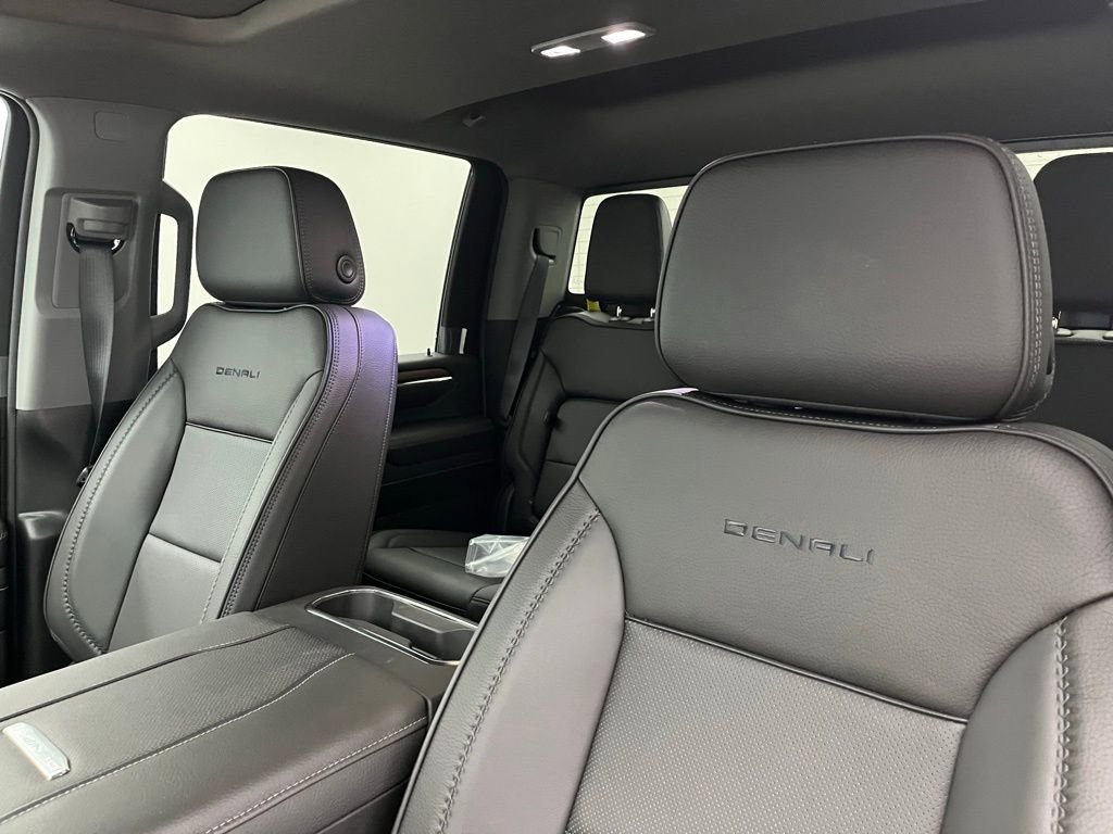 New 2024 GMC Sierra 2500 Denali w/ Denali Reserve Package image 23