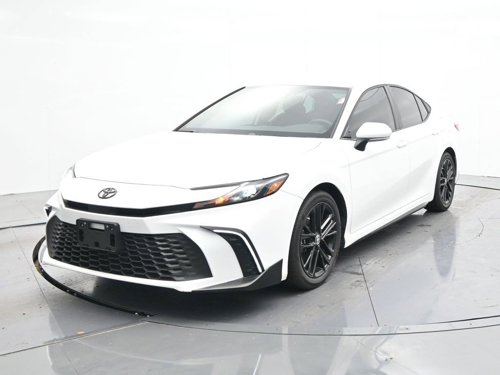 Used 2025 Toyota Camry SE