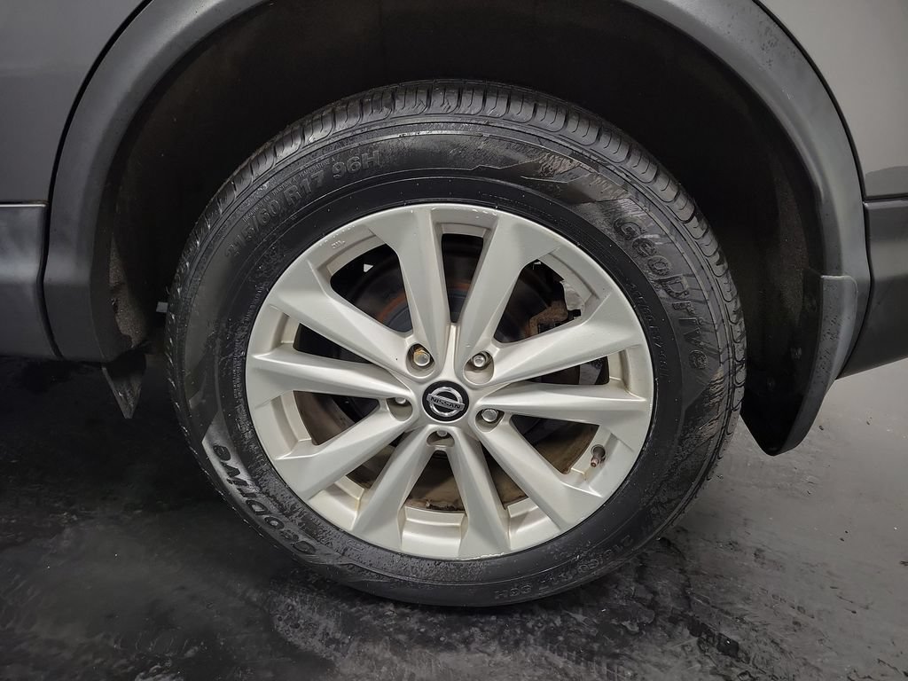 Used 2019 Nissan Rogue Sport SV AWD/4WD image 11