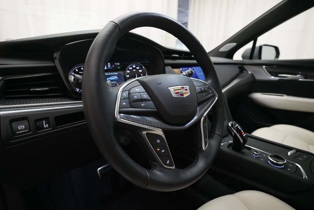 Used 2024 Cadillac XT5 Sportv AWD/4WD image 8