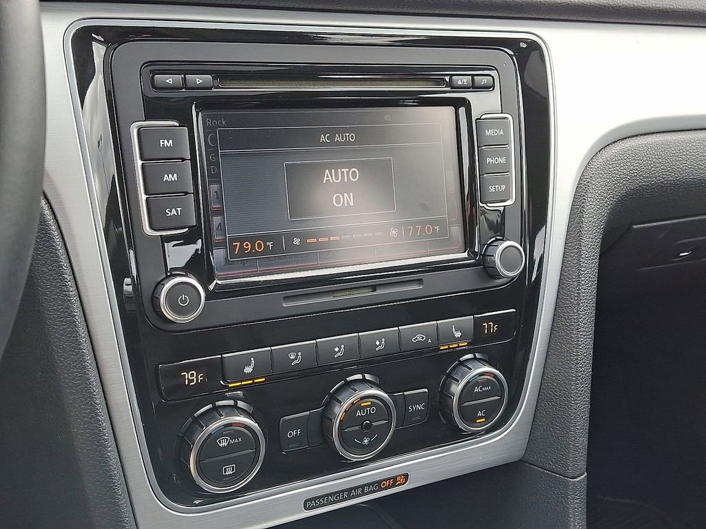 Used 2012 Volkswagen Passat 2.5 SE image 21