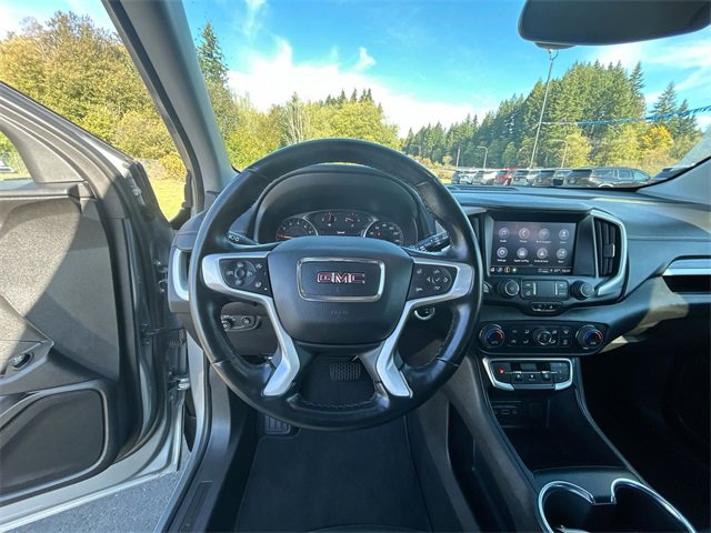 Used 2023 GMC Terrain SLT image 10