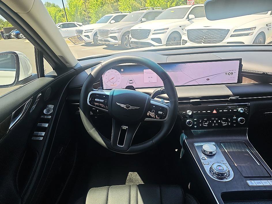 Used 2025 Genesis G80 2.5T Advanced AWD/4WD image 18