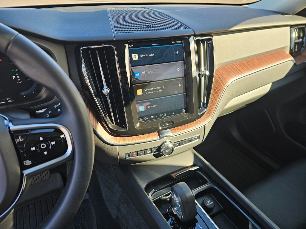 Used 2024 Volvo XC60 T8 Plus w/ Protection Package Premier image 29