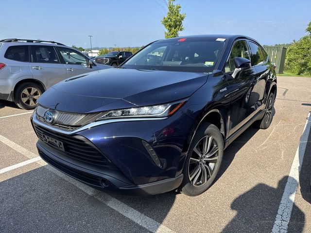 Certified 2021 Toyota Venza LE AWD/4WD image 2