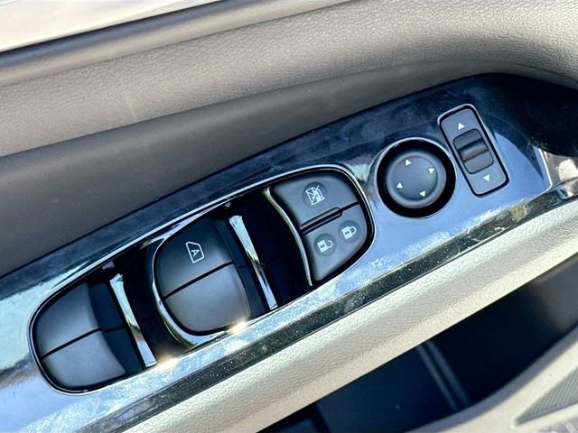 New 2025 Nissan Altima 2.5 SR w/ SR Premium Package image 16