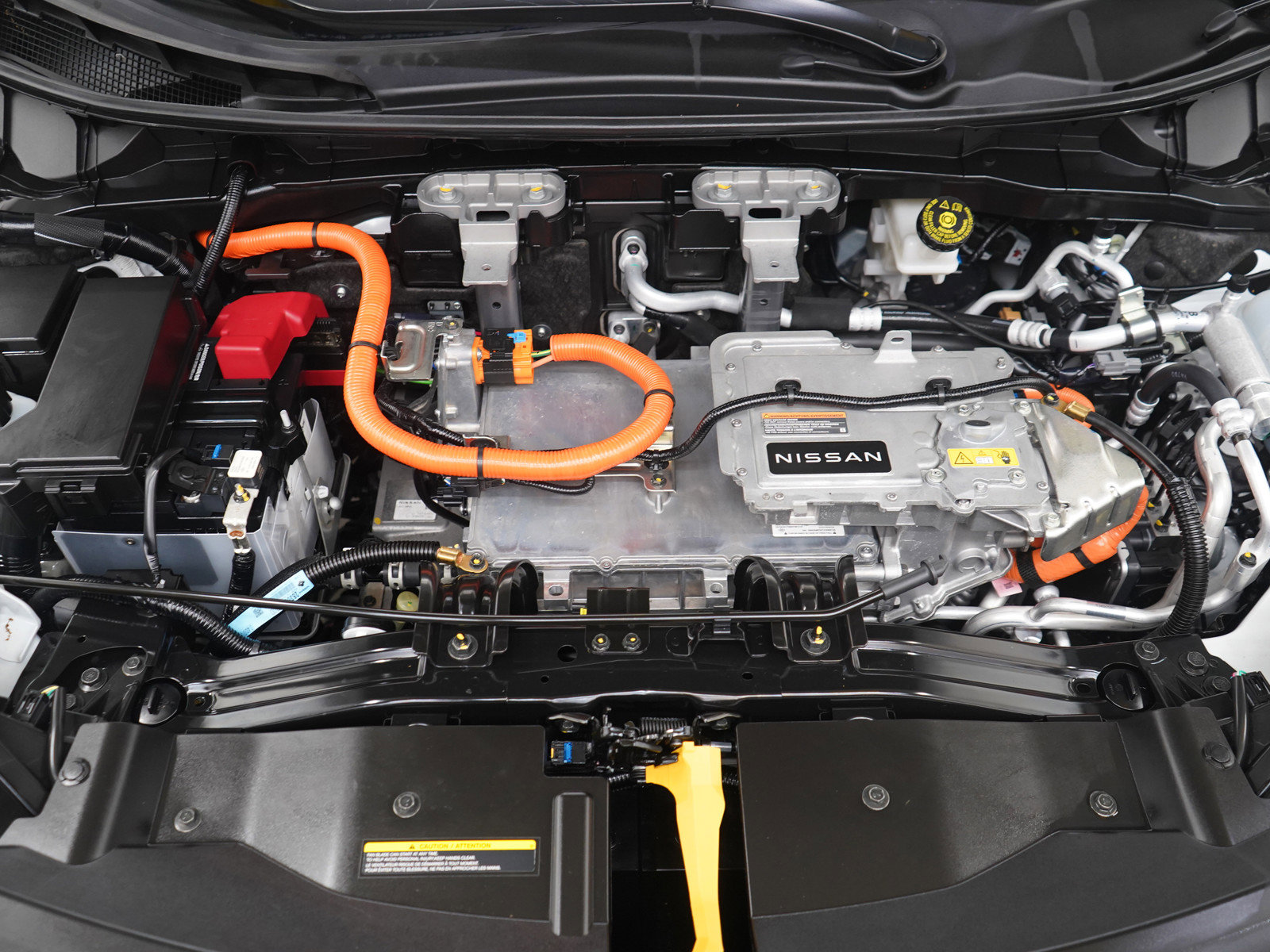 Used 2023 Nissan Ariya AWD image 35