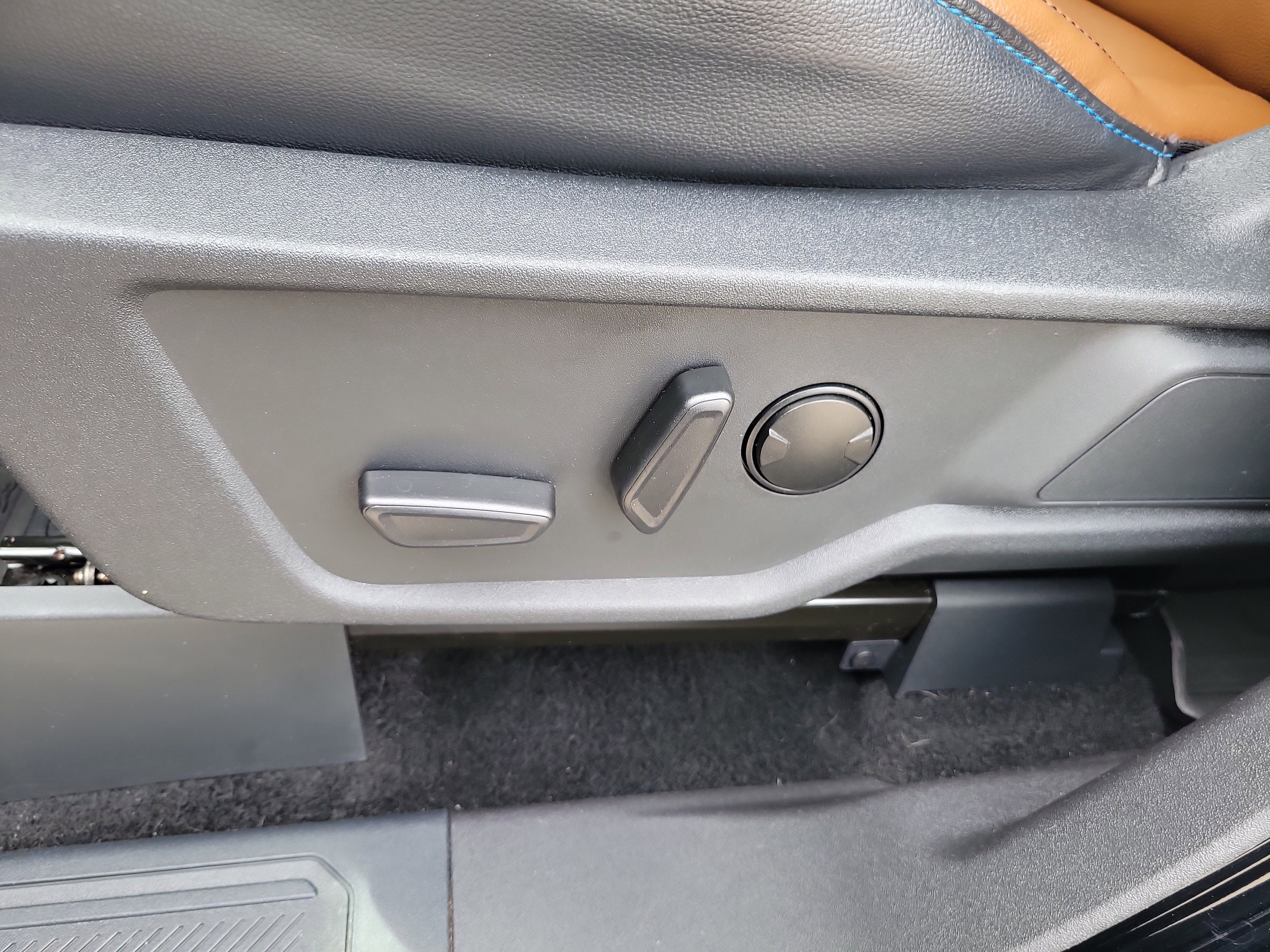 Used 2023 Ford Bronco Outer Banks AWD/4WD image 17